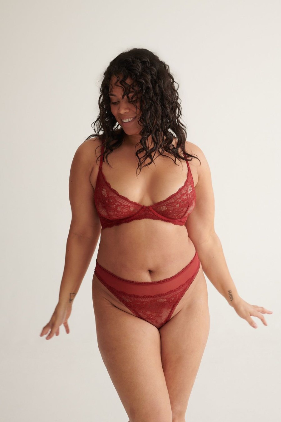 Lingerie Kat The Label Underwire Sets | Alaska Thong Set Red