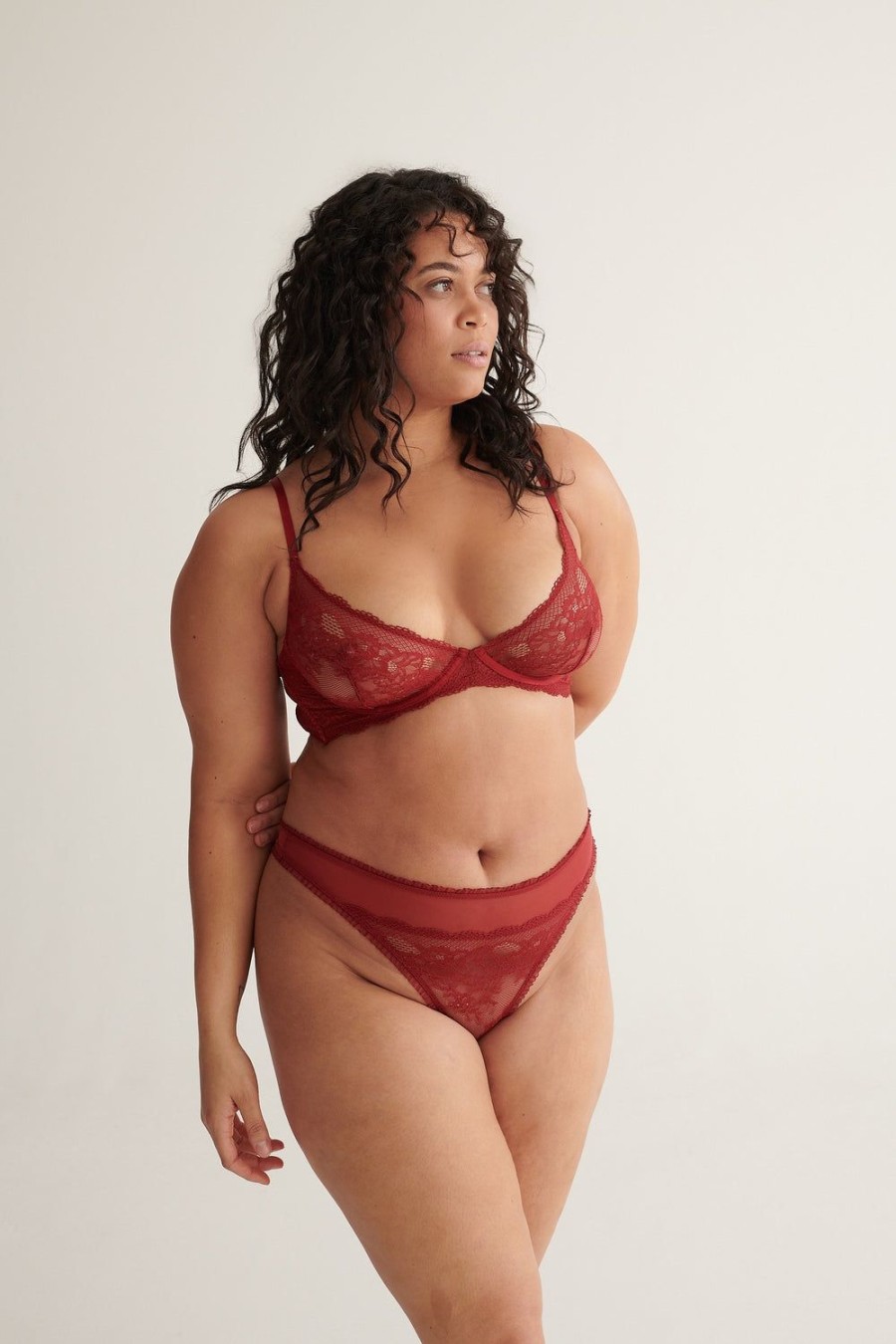 Lingerie Kat The Label Underwire Sets | Alaska Thong Set Red