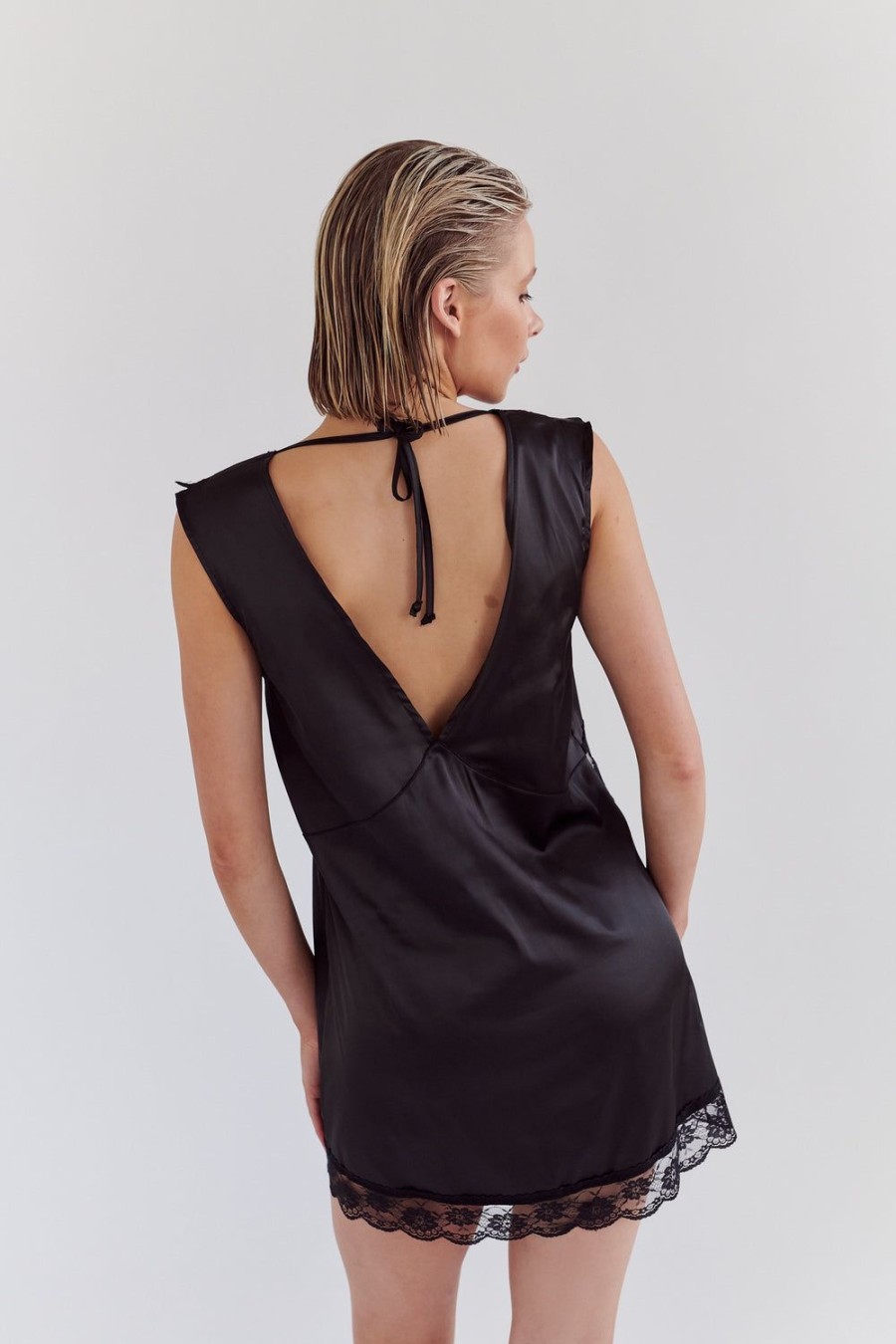 Sleepwear Kat The Label | Flynn Slip Black